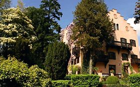 Schloss-Castel Pienzenau - Guestrooms & Apartments - B&B-Hotel & Restaurant